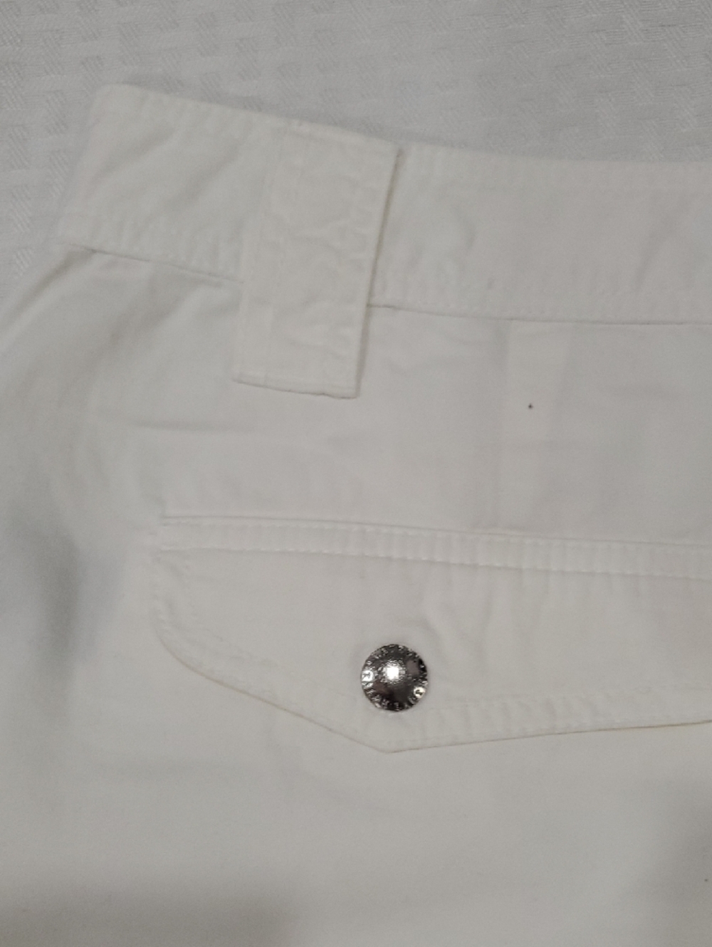 Lauren Ralph Lauren White Bermuda Pocket Shorts - Picture 8 of 13